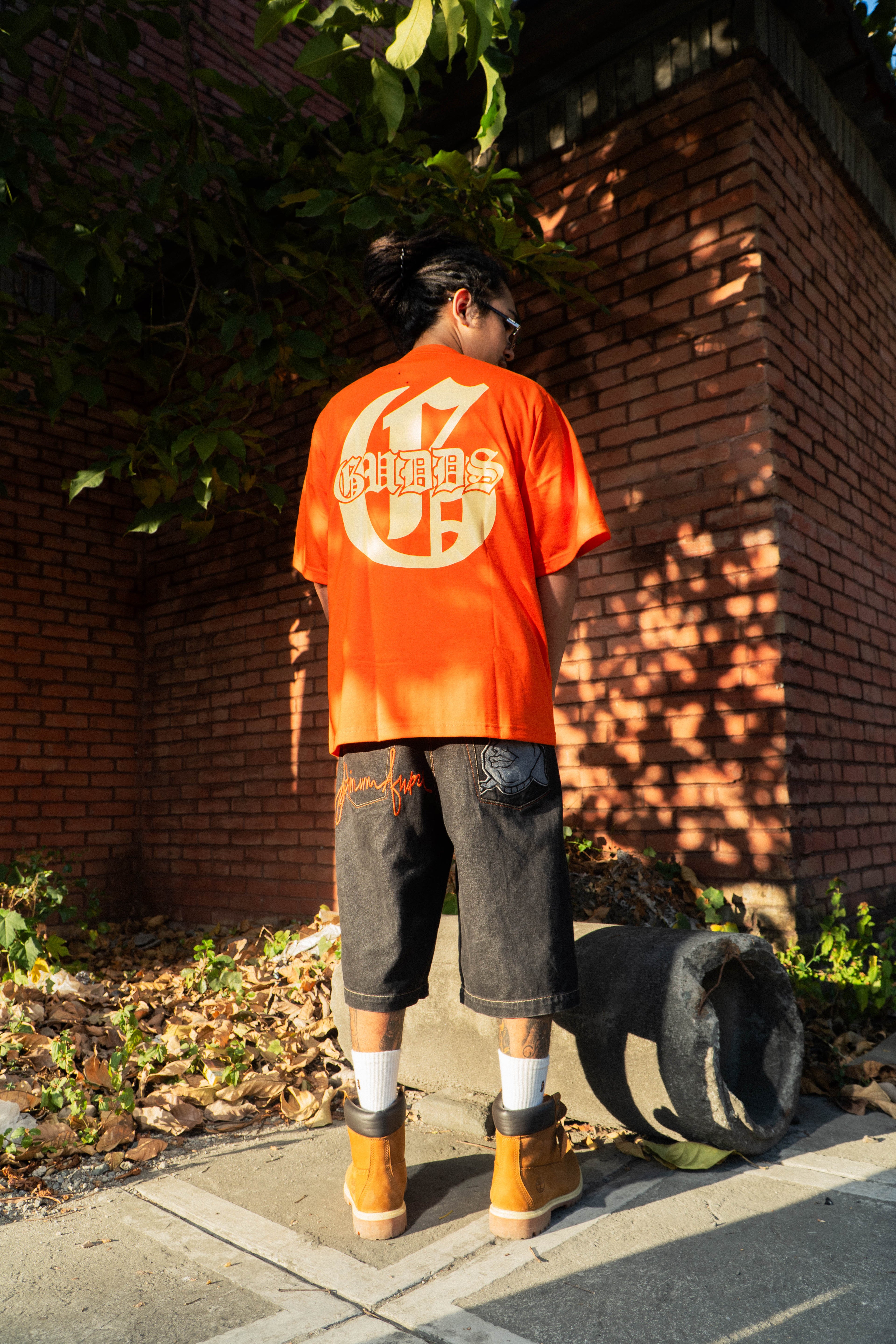 GUDDS - "OLD ENGLISH SCRIPT" TEE