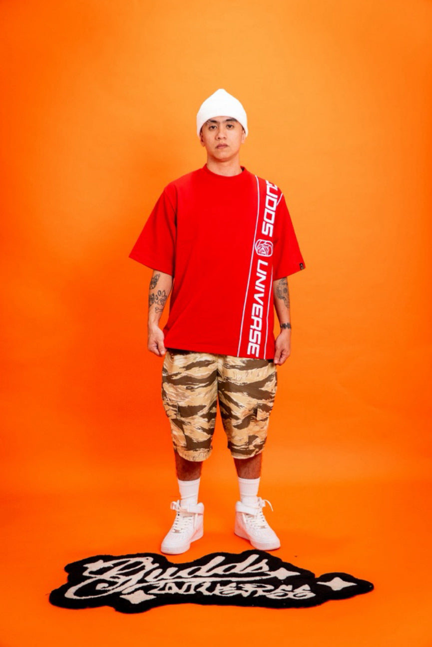 “RACE TEE” GRAPHIC TEES