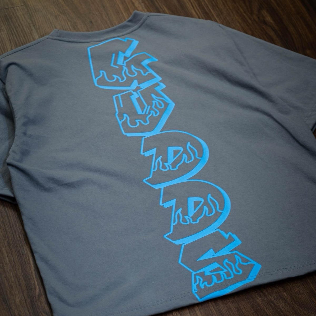 “Y2K SERIES" BIG PRAY GRAPHIC TEE