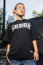 GUDDS - "OLD ENGLISH SCRIPT" TEE