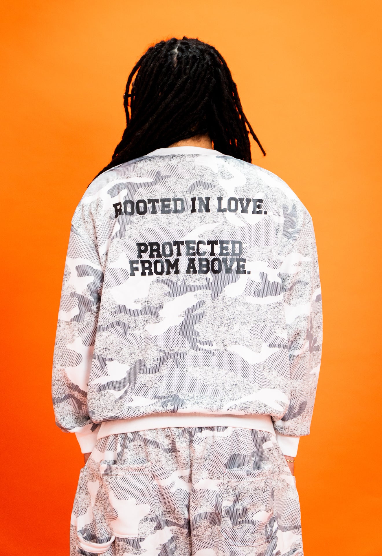 “LUX CAMO” EXCLUSIVE SWEATER