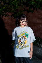 GUDDS UNIVERSE - "CARROT PRAY" - GRAPHIC TEE