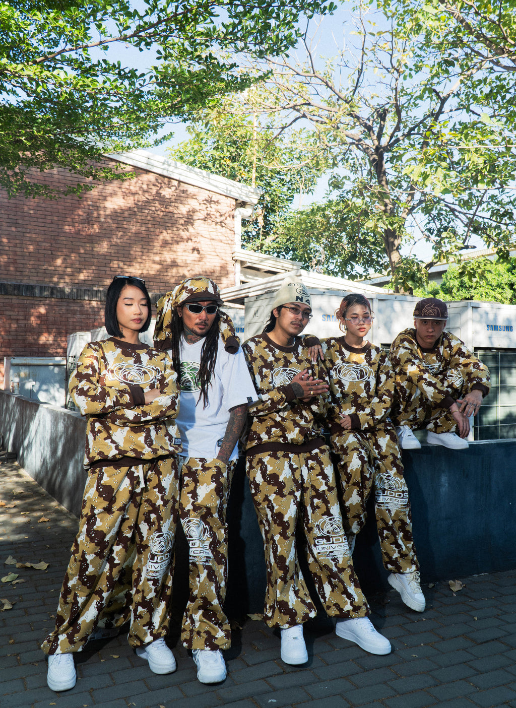 GUDDS - "EXCLUSIVE TOFFEE" CAMO (CREWNECK)