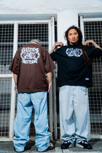 GUDDS UNIVERSE - "SILVER SPARKS" - GRAPHIC TEE