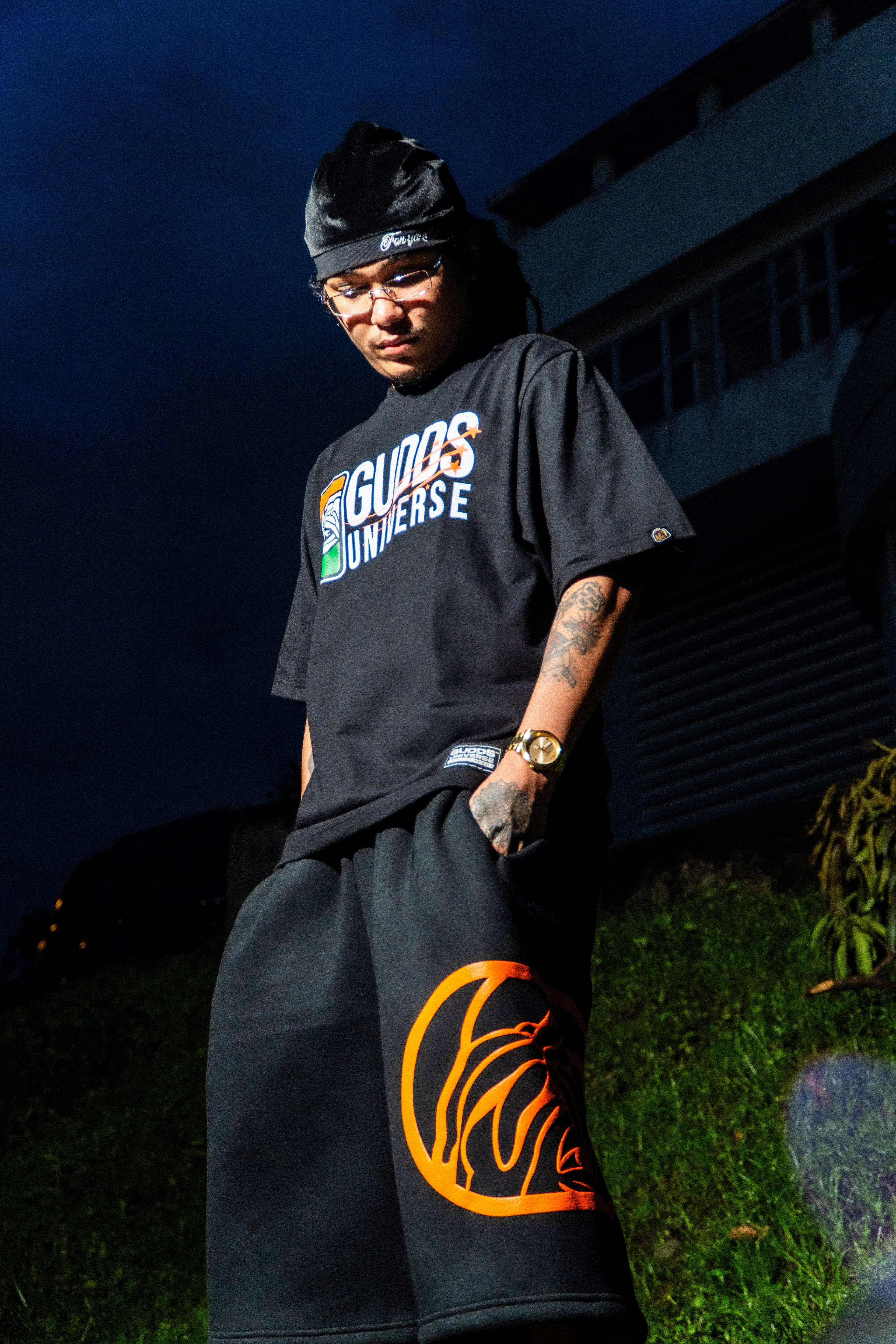 “LEAGUE” GRAPHIC TEE