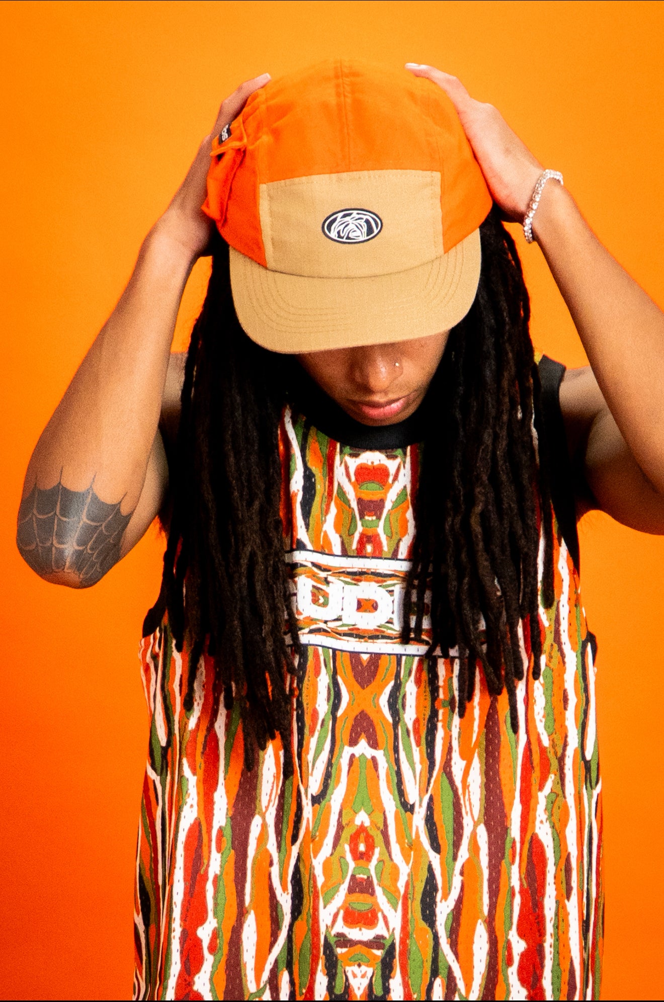 “ESSENTIALS” 5 PANEL CAP