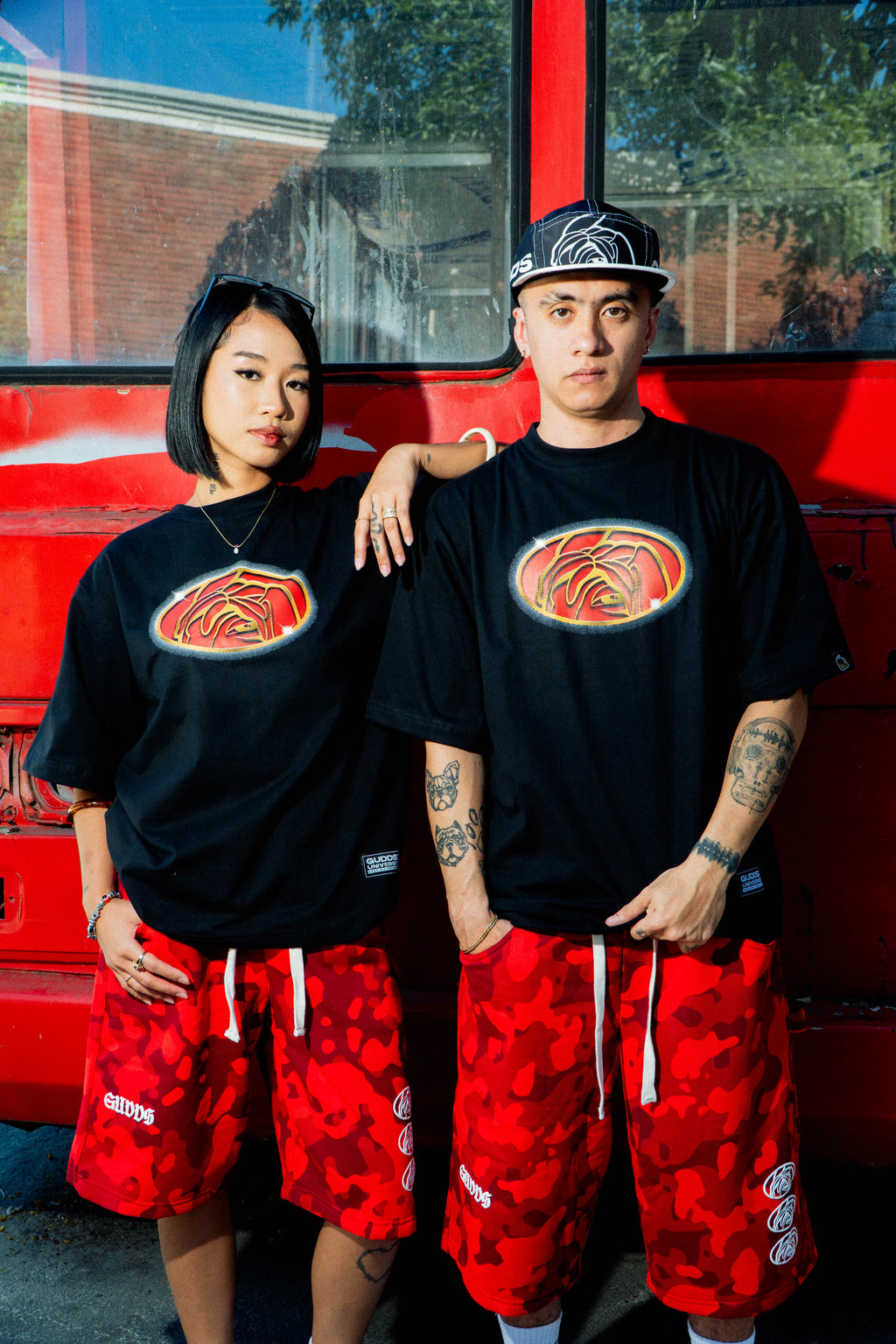 GUDDS - "OVAL GOLD LOVE" TEE