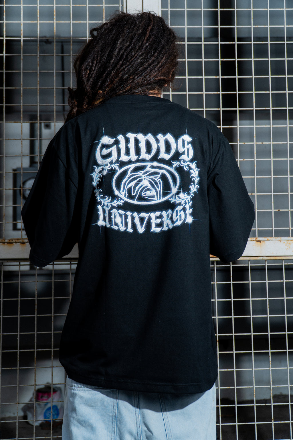 GUDDS UNIVERSE - "SILVER SPARKS" - GRAPHIC TEE