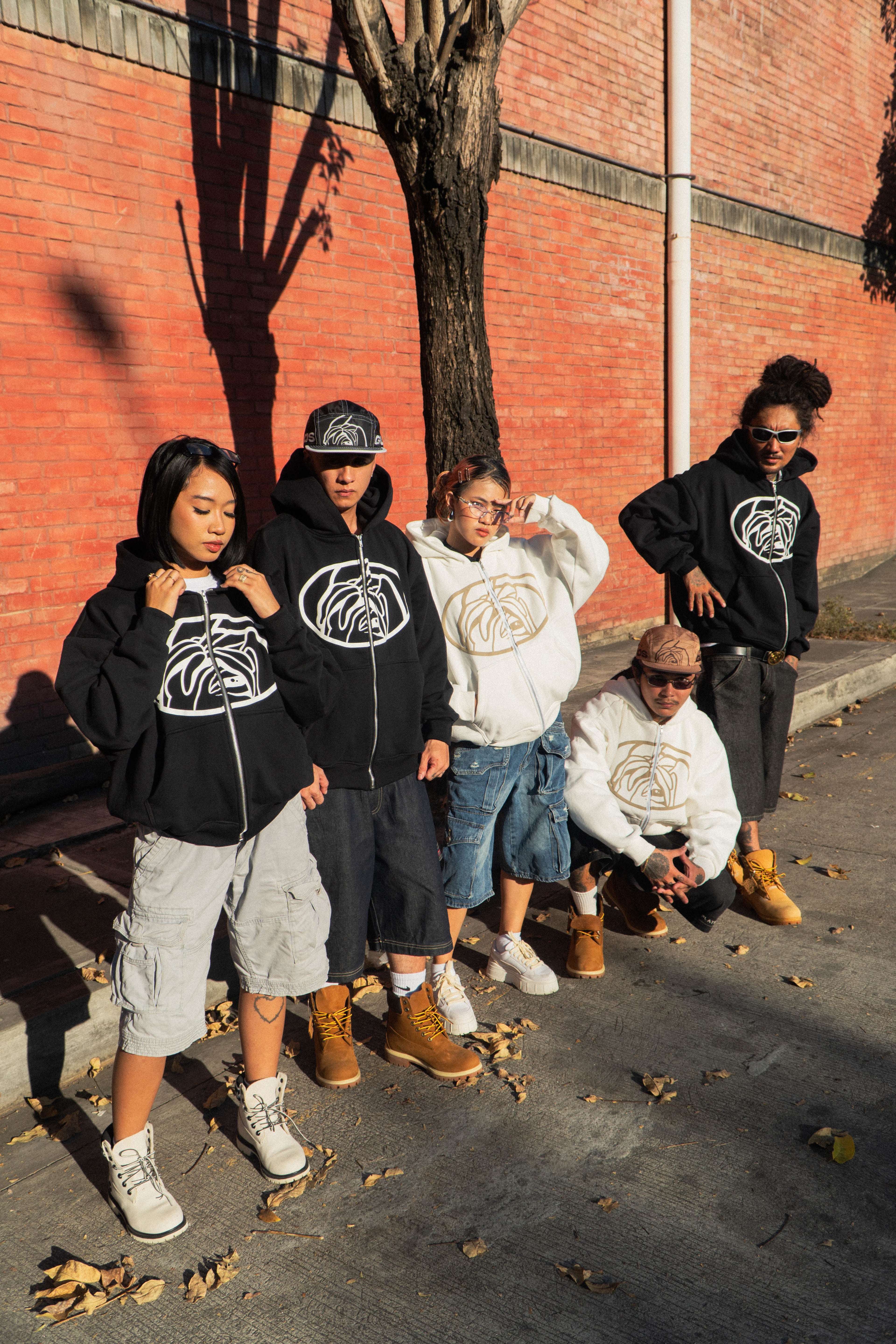 GUDDS - "OVAL" ZIP UP HOODIE (LIMITED PIECES)