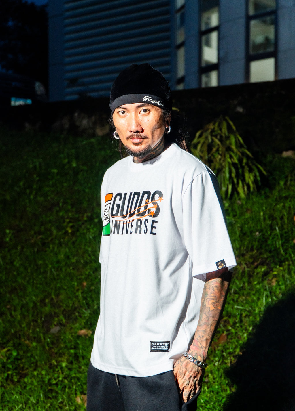 “LEAGUE” GRAPHIC TEE