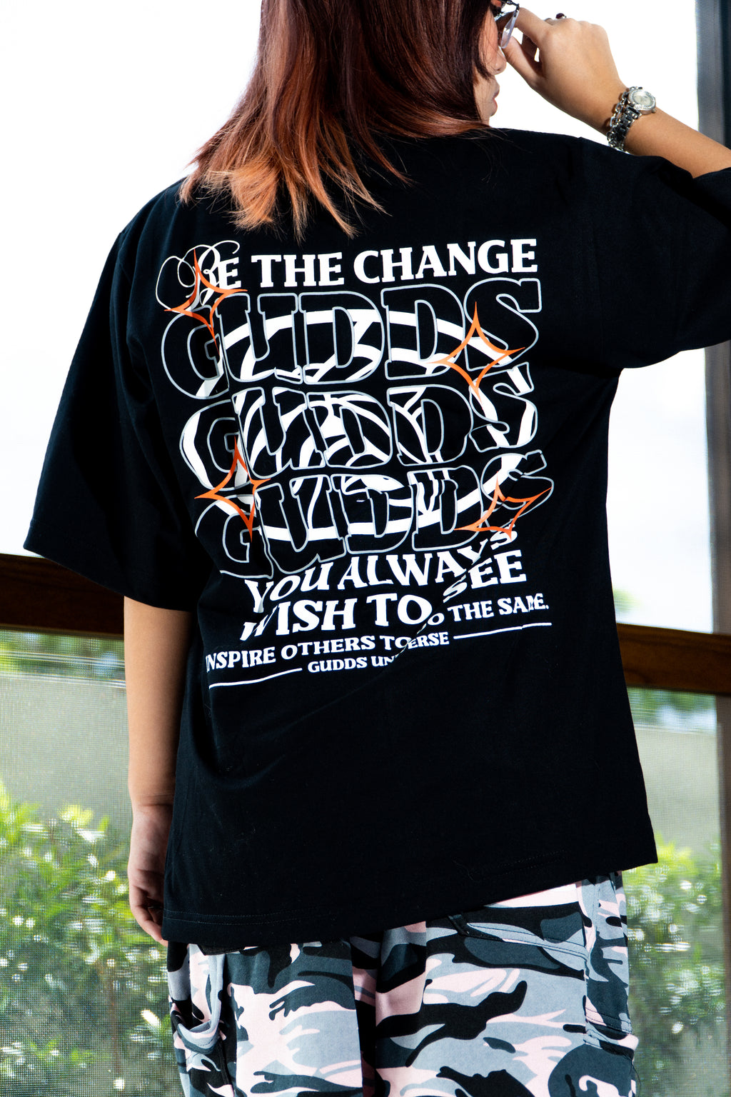 “BE THE CHANGE” GRAPHIC TEE