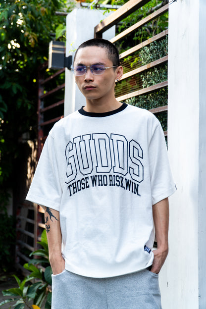 GUDDS UNIVERSE - "RISK & WIN" GRAPHIC TEE