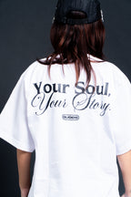 “BUNNY SCARF” GRAPHIC TEE