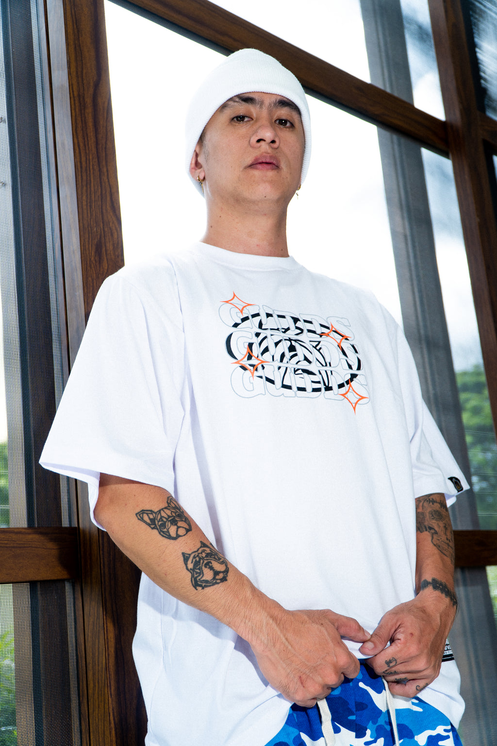 “BE THE CHANGE” GRAPHIC TEE