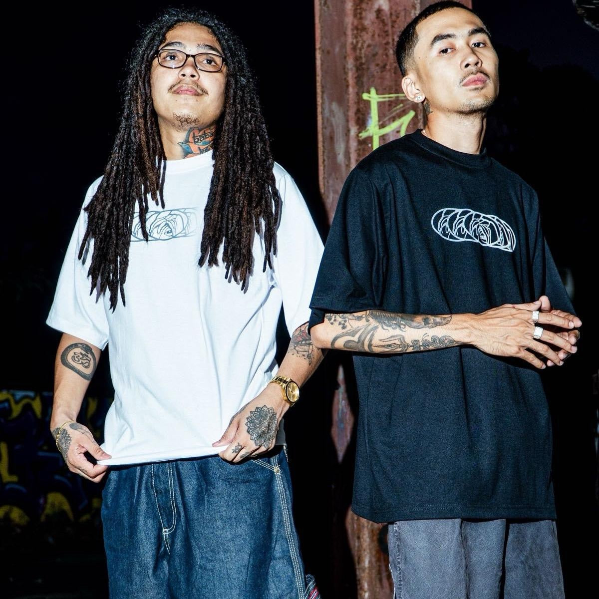 “UNIVERSE MATTER" GRAPHIC TEE