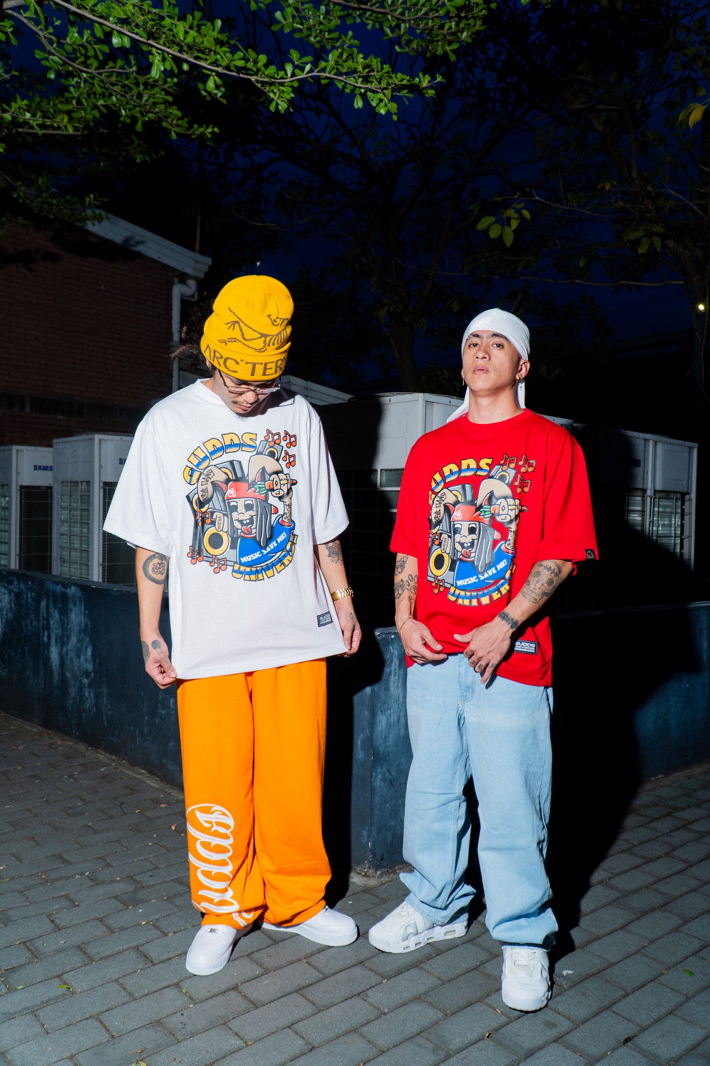 GUDDS UNIVERSE - "GUDDS MUSIC" - GRAPHIC TEE