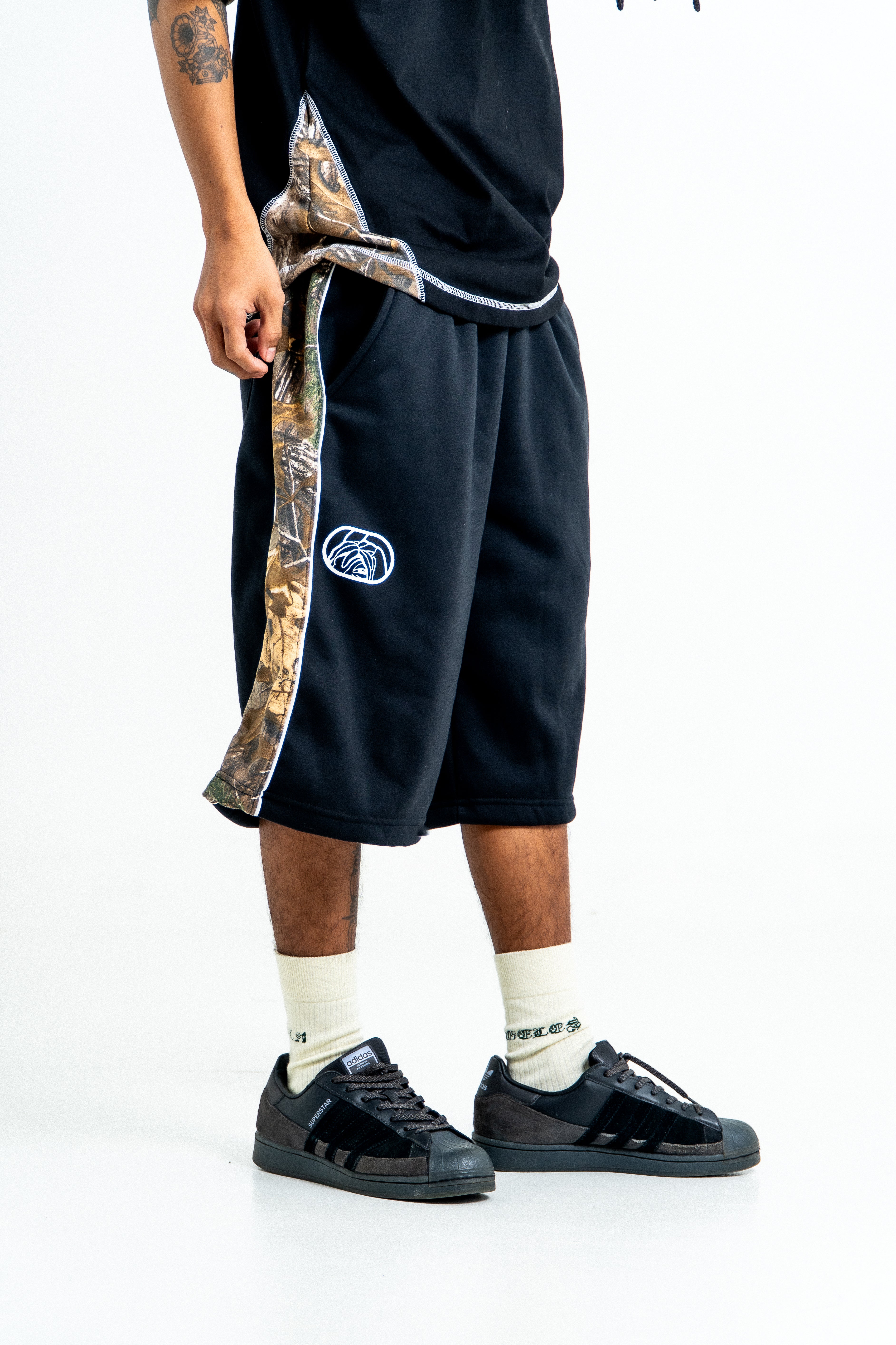 “SIDEZ CAMO CAPSULE” SWEATSHORTS