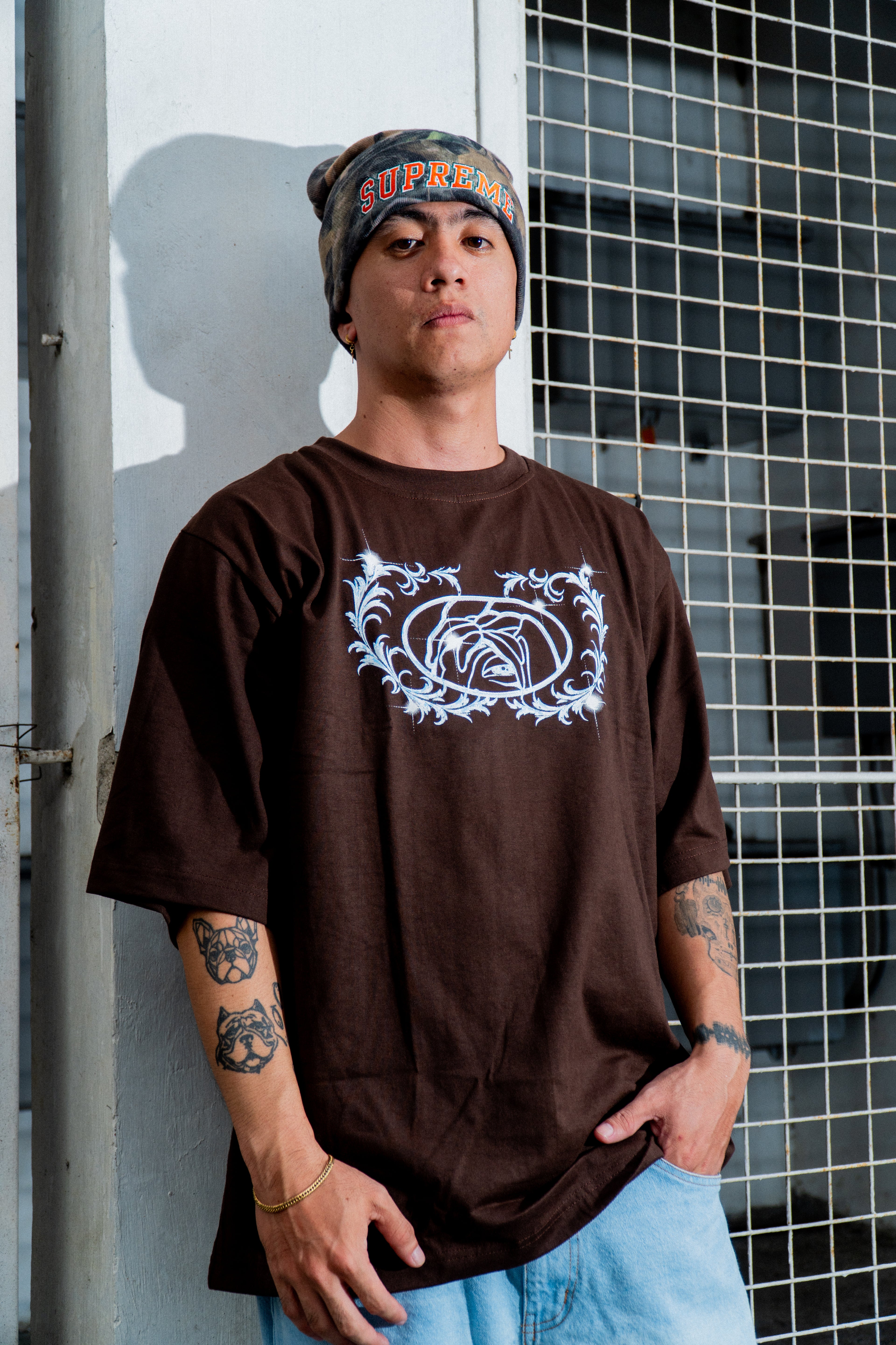 GUDDS UNIVERSE - "SILVER SPARKS" - GRAPHIC TEE