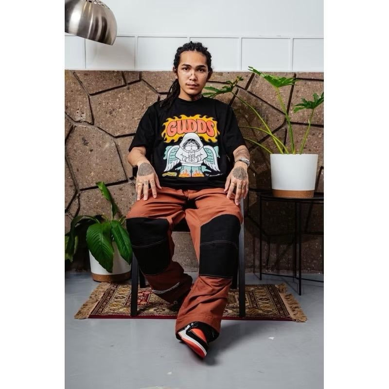 “FOCUS ON THE GUDDS" GRAPHIC TEE