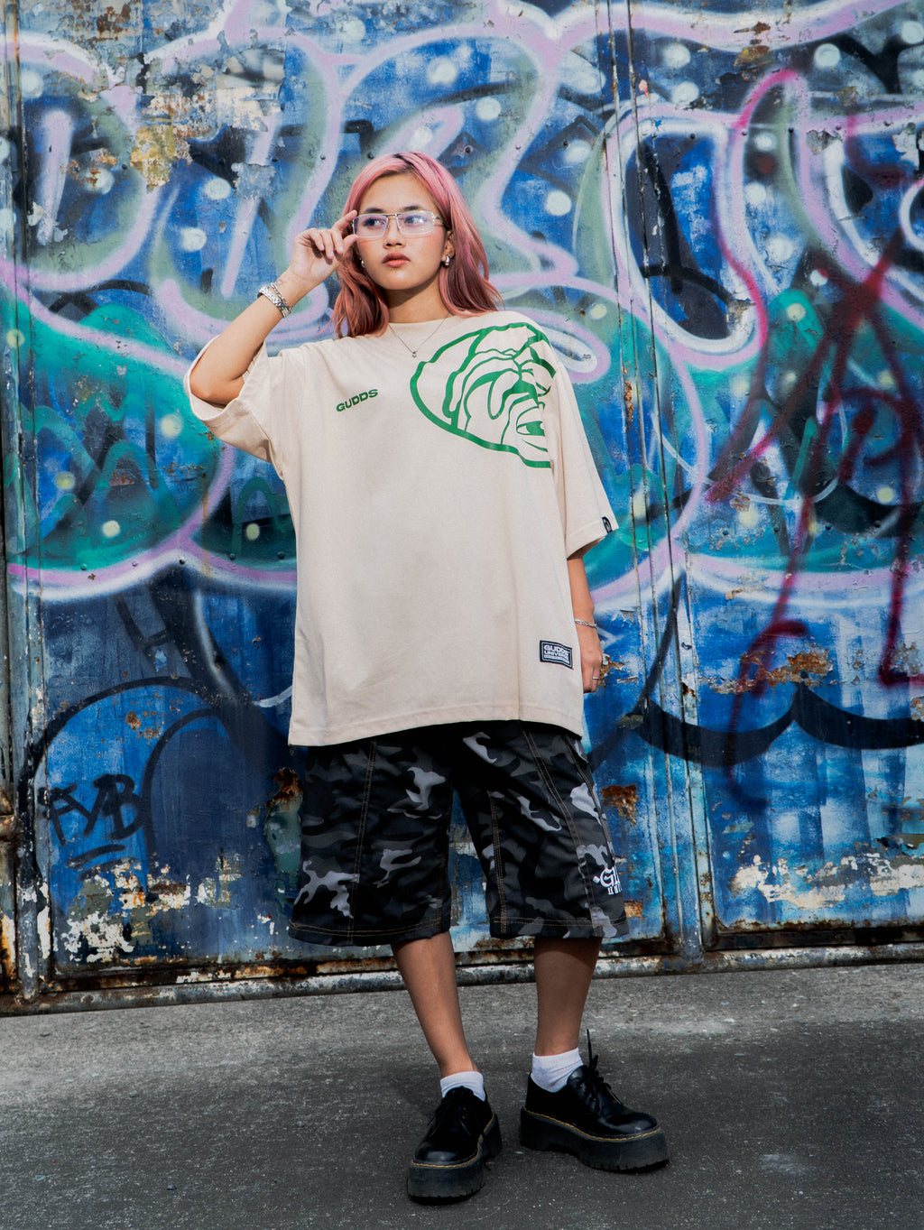 GUDDS "SIDE OVAL" LOGO TEE SHIRT