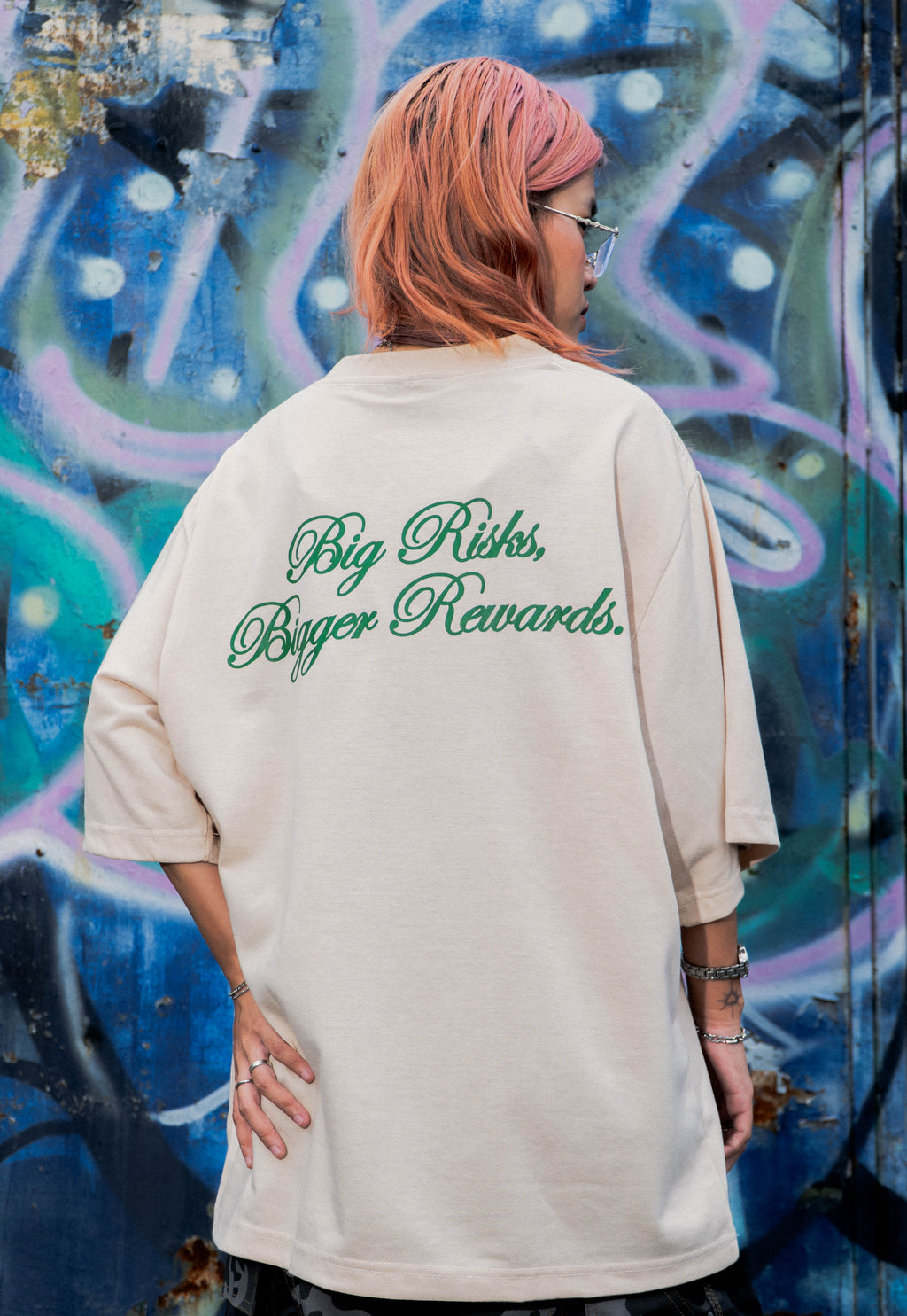 GUDDS "SIDE OVAL" LOGO TEE SHIRT