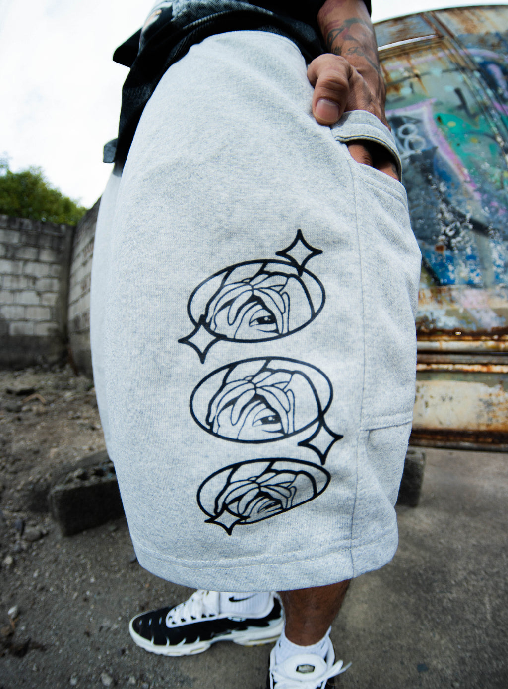 GUDDS "SPARK" SWEATSHORT