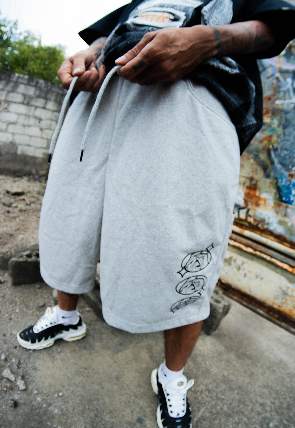 GUDDS "SPARK" SWEATSHORT