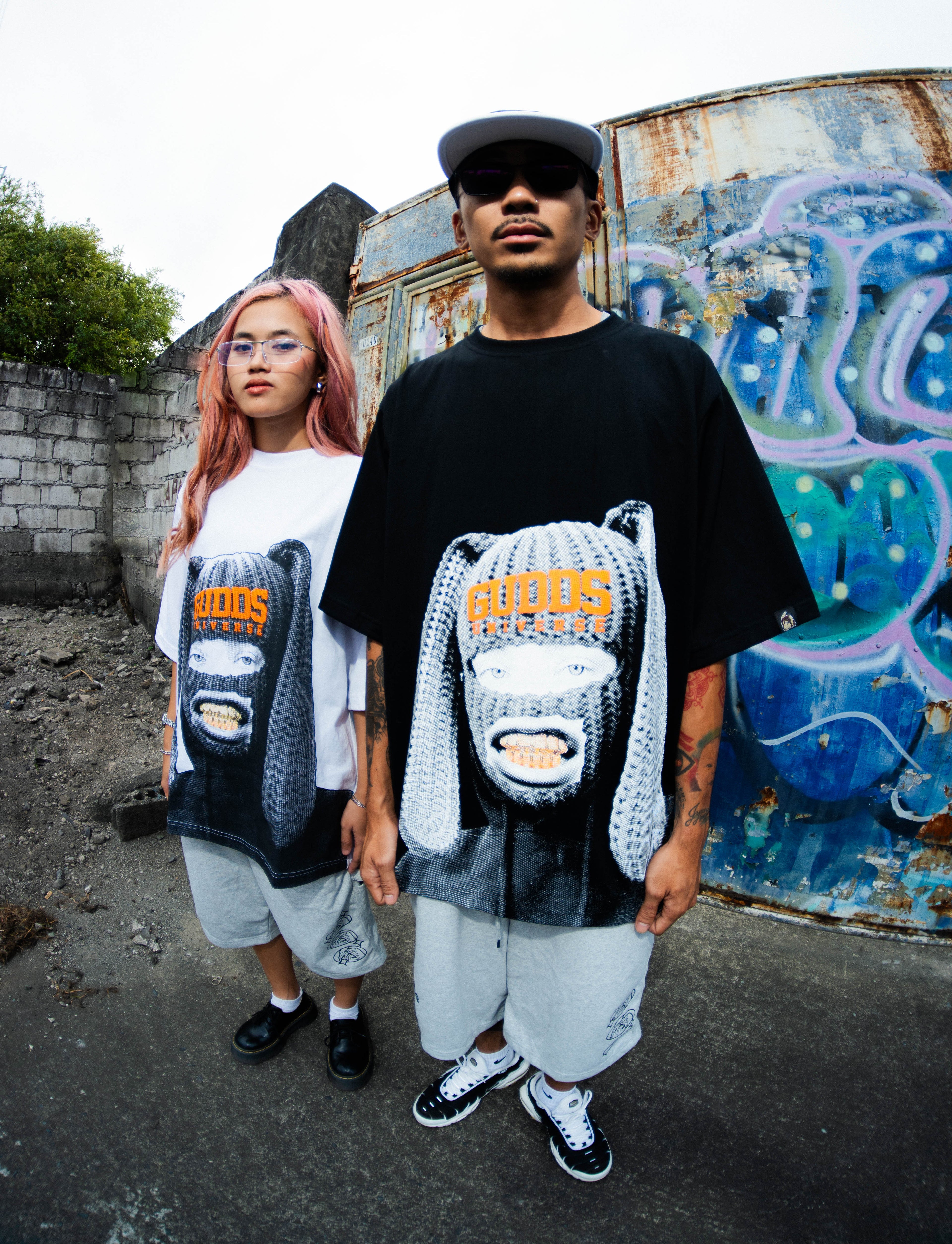 GUDDS "SKI BUNNY GRILLZ" TEE