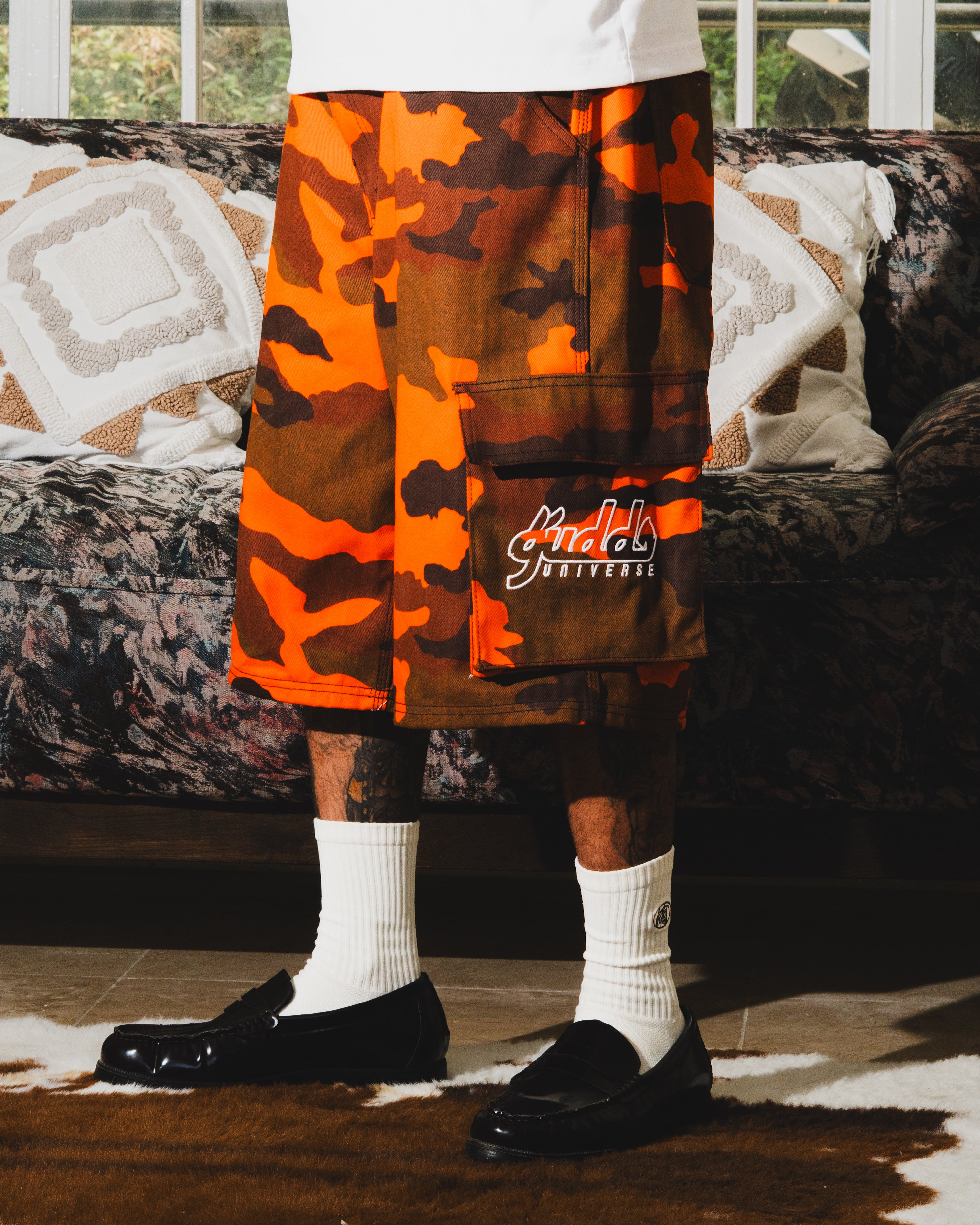 ORENJI CAMOU 6 POCKET CARGO JORTS