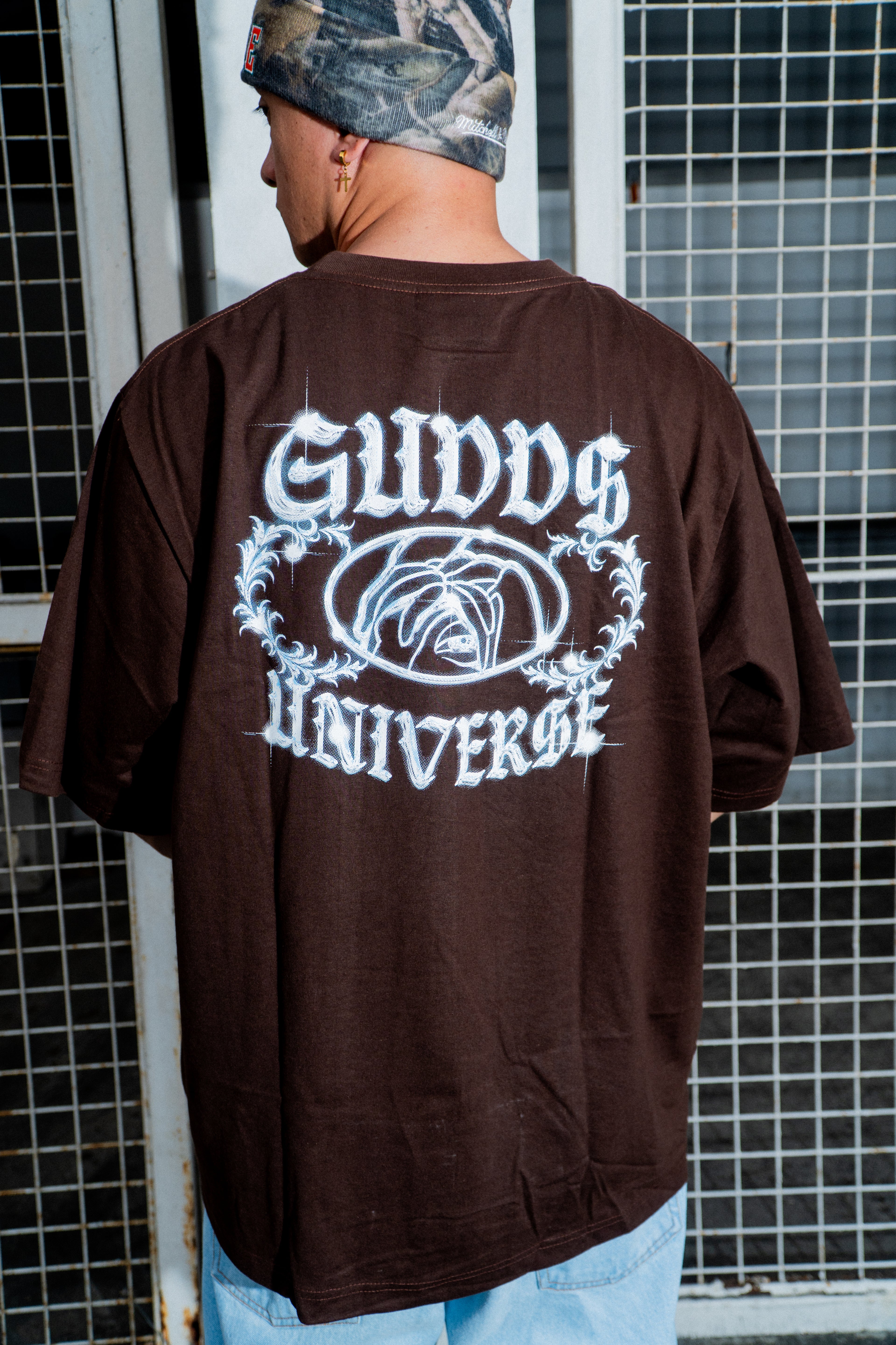 GUDDS UNIVERSE - "SILVER SPARKS" - GRAPHIC TEE