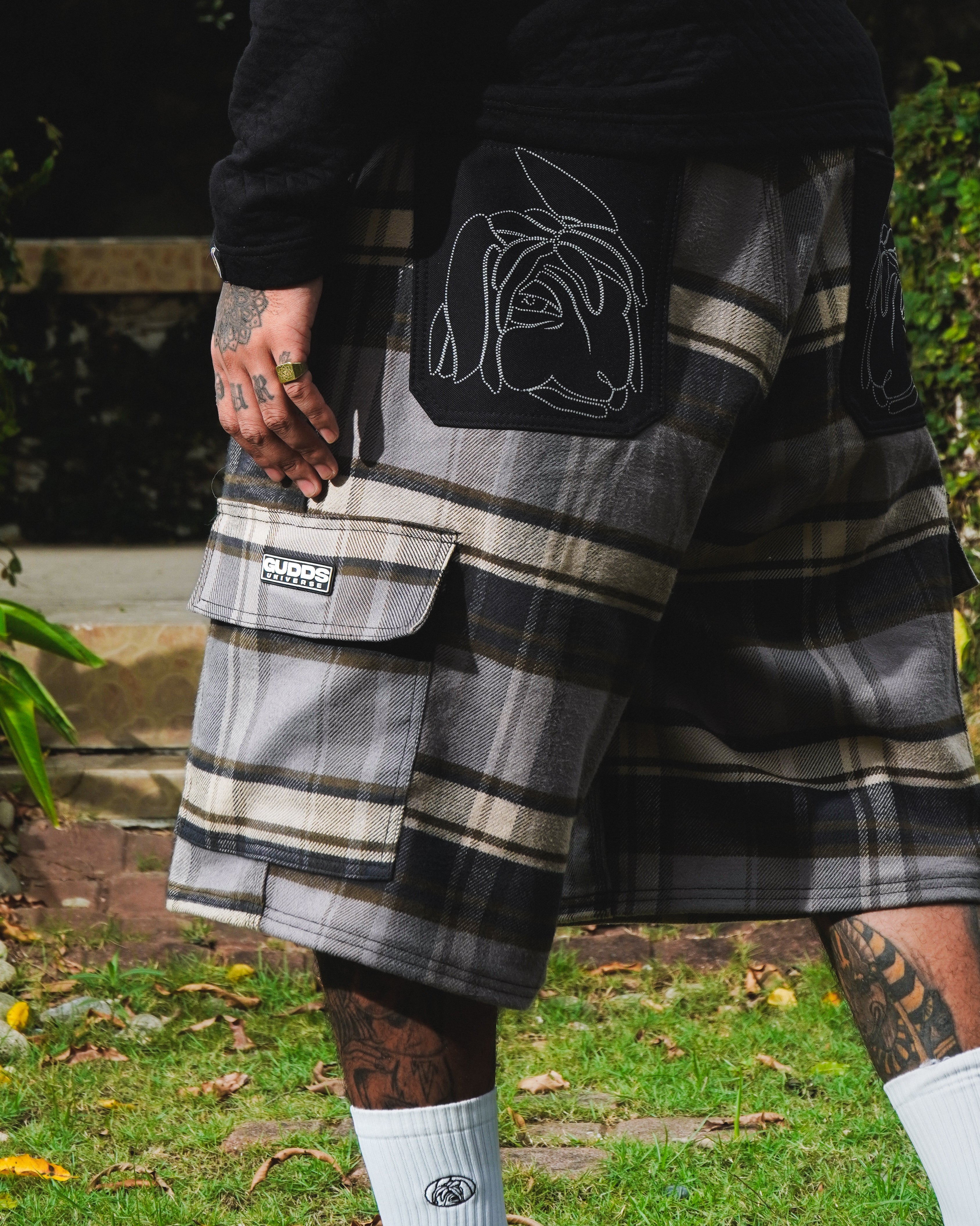 SILICON LOGO PLAID JORTS
