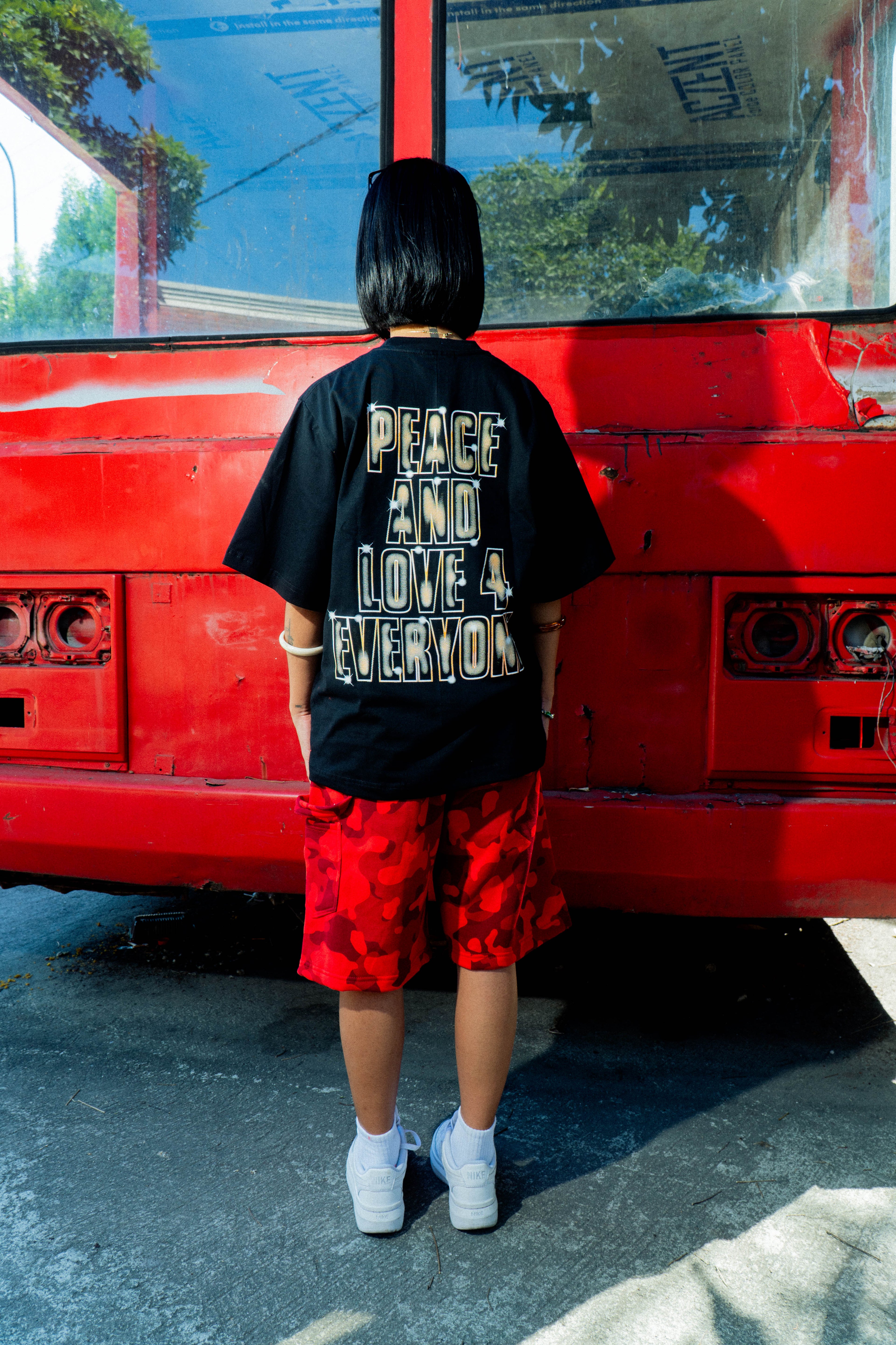 GUDDS - "OVAL GOLD LOVE" TEE