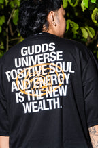 “VERTICAL SCRIPT” GRAPHIC TEE