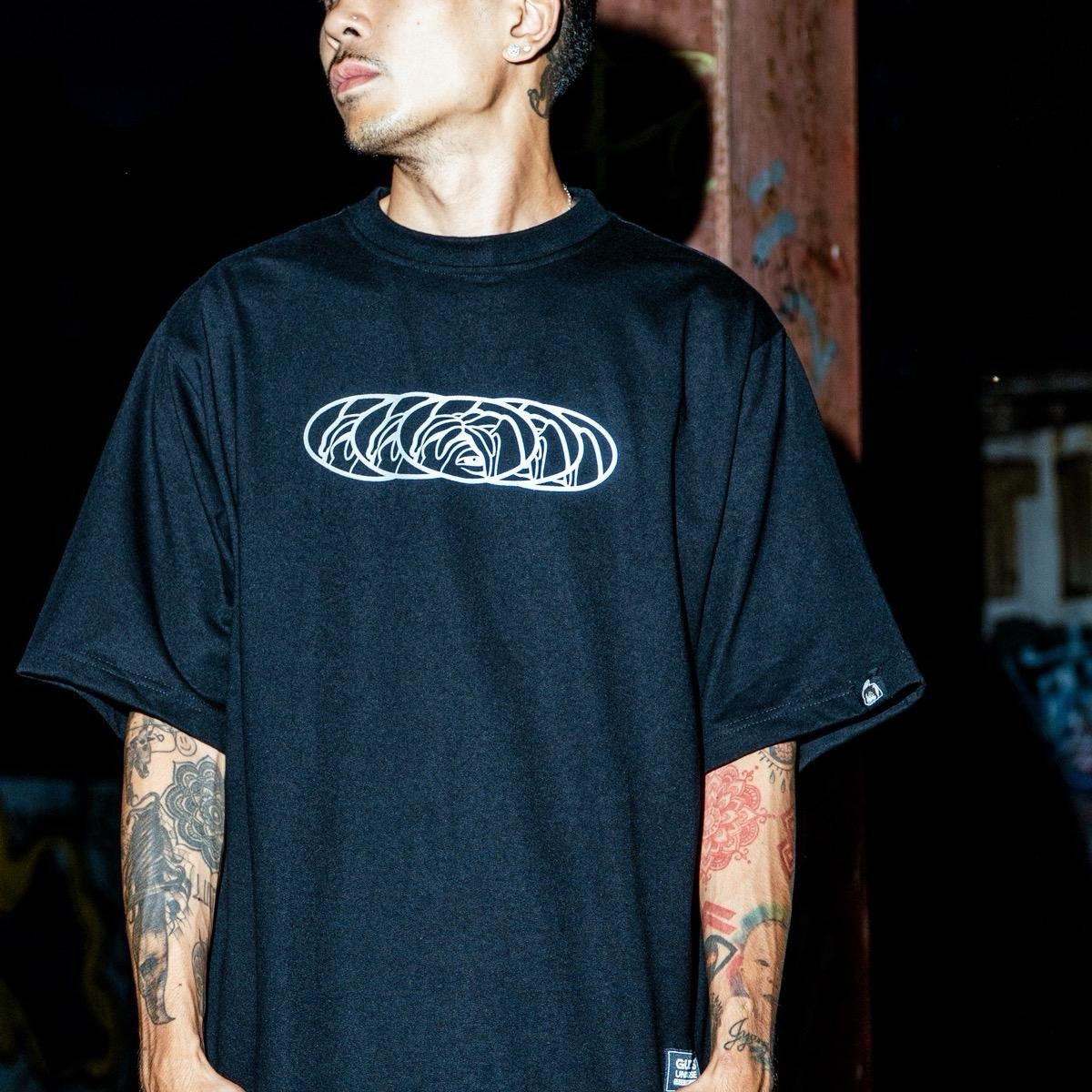 GUDDS "UNIVERSE MATTER" GRAPHIC TEE
