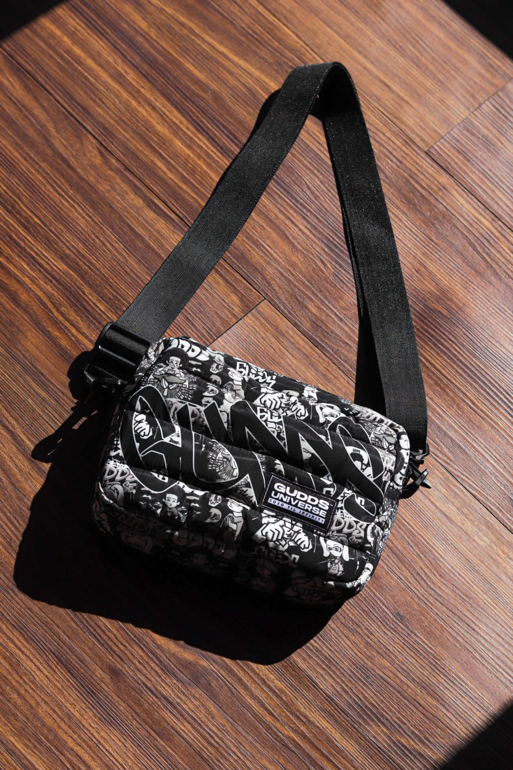 GUDDS "Y2K" BLACK PUFFER BAG