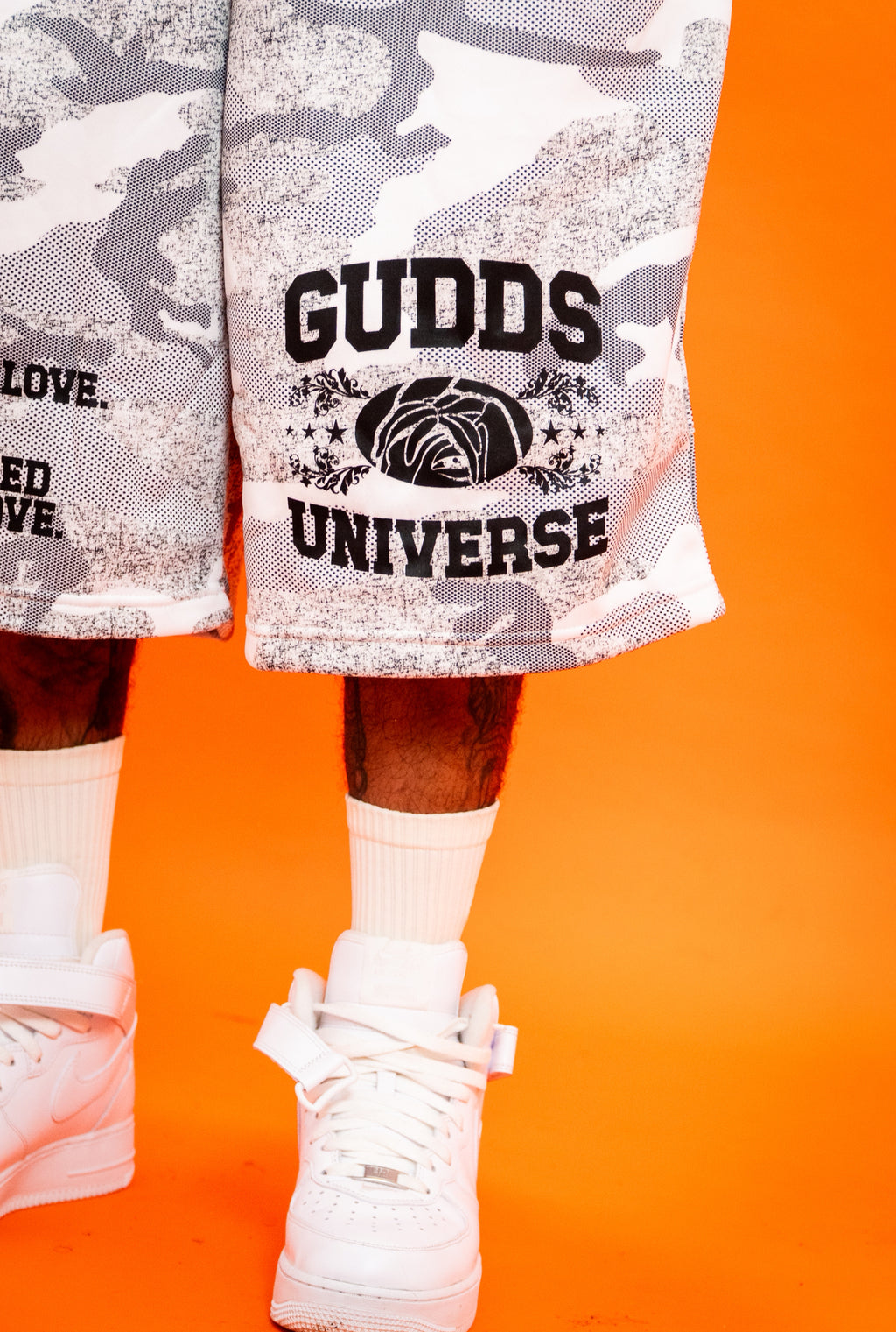 “LUX CAMO” SWEAT SHORTS