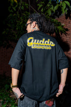 GUDDS UNIVERSE - "CARROT PRAY" - GRAPHIC TEE