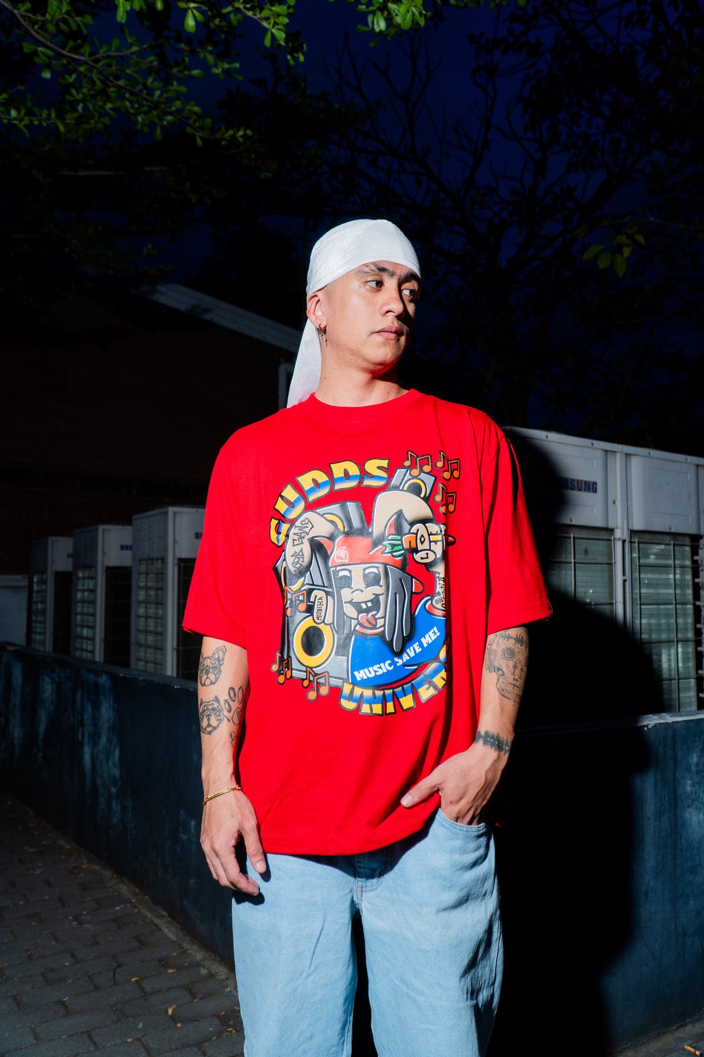GUDDS UNIVERSE - "GUDDS MUSIC" - GRAPHIC TEE