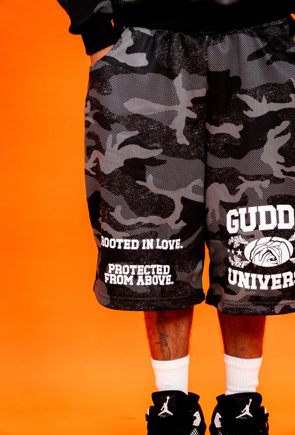 “LUX CAMO” SWEAT SHORTS